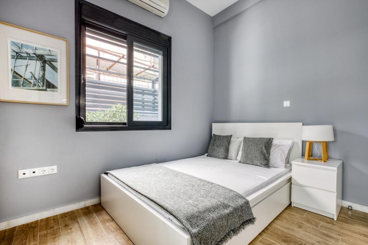 Spacious Flat With Courtyard And Private Parking! Athens Exterior photo